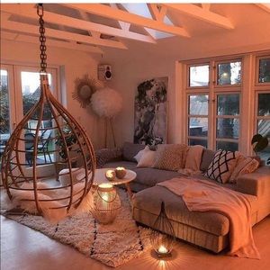 Meet your Posher, Alexandra